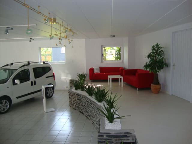 L’espace d’accueil du Garage Nanni